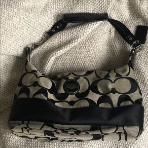 Black coach shoulder handbag